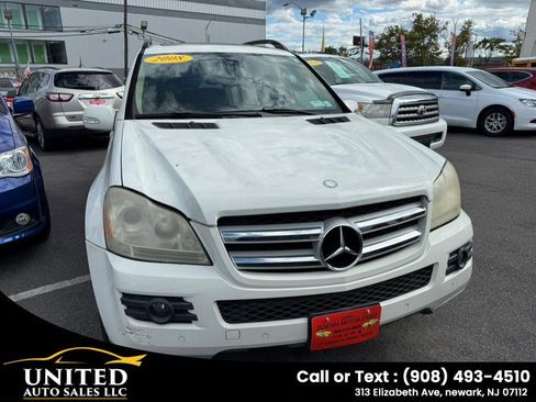 Used 2008 Mercedes-Benz GL 450 4MATIC 4dr 4.6L image 2