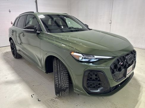 Used 2025 Audi SQ5 Premium Plus image 3