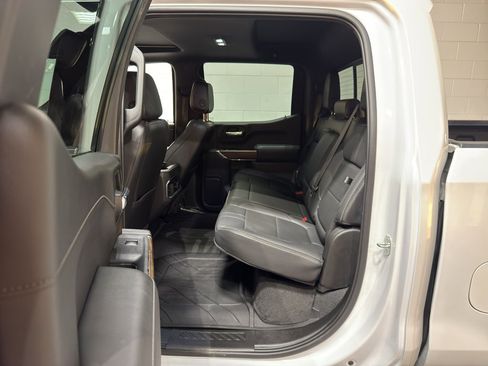 Certified 2022 Chevrolet Silverado 1500 High Country w/ Technology Package image 10