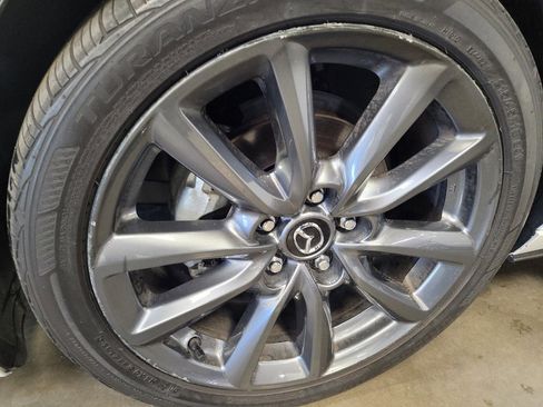 Used 2020 MAZDA MAZDA3 Hatchback w/ Preferred Package image 31