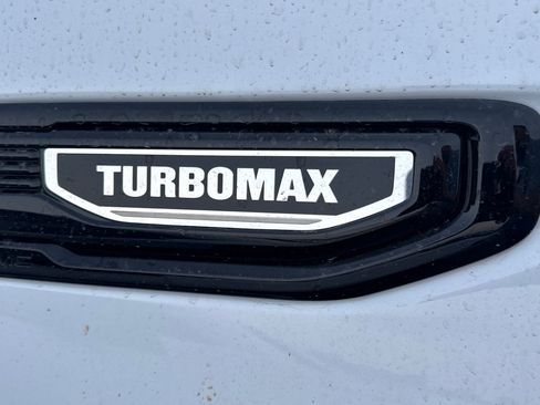 New 2026 GMC Sierra 1500 Pro image 3