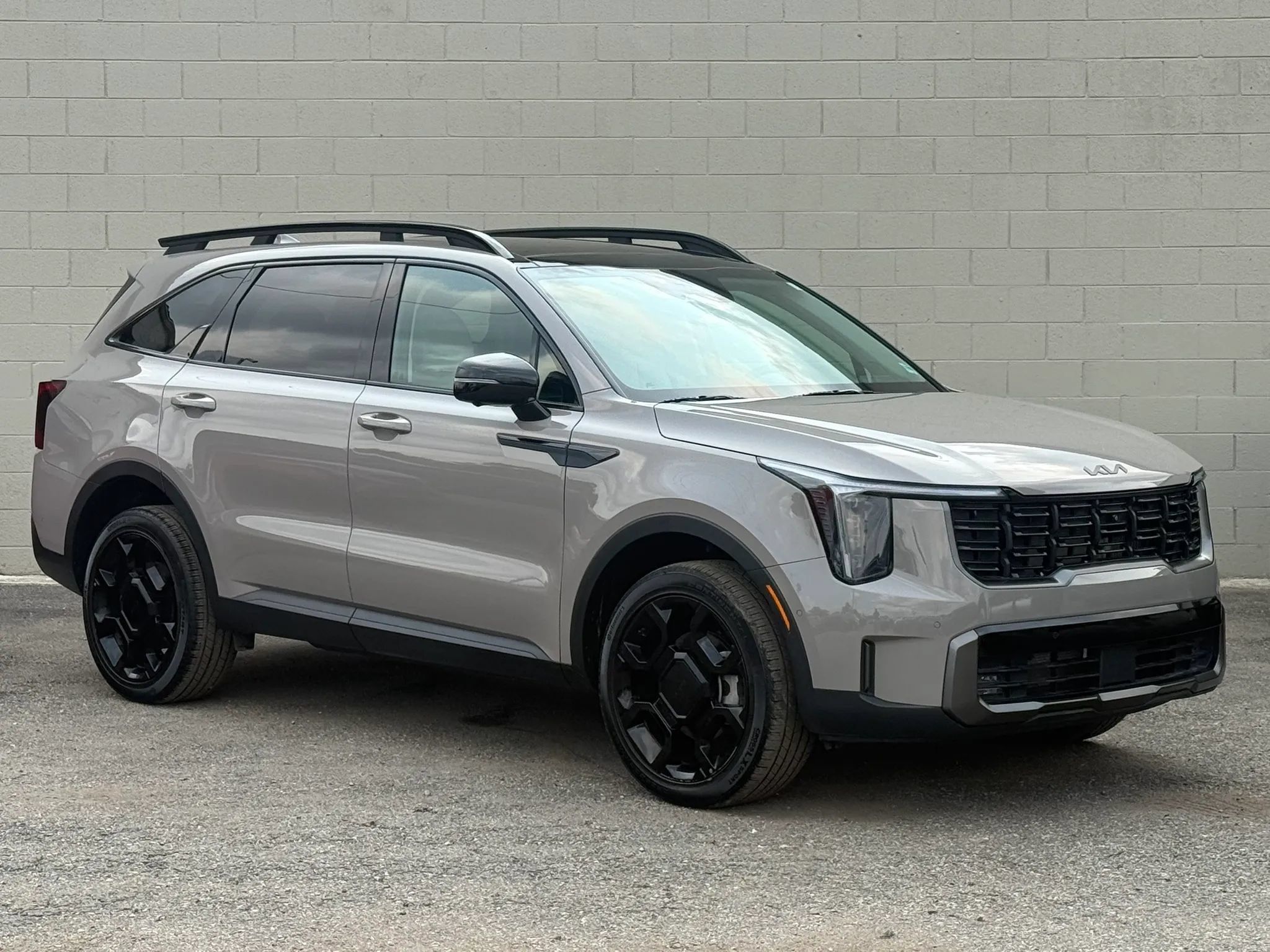 Used 2025 Kia Sorento SX AWD/4WD image 15