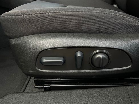 Used 2024 Chevrolet Malibu LT image 11