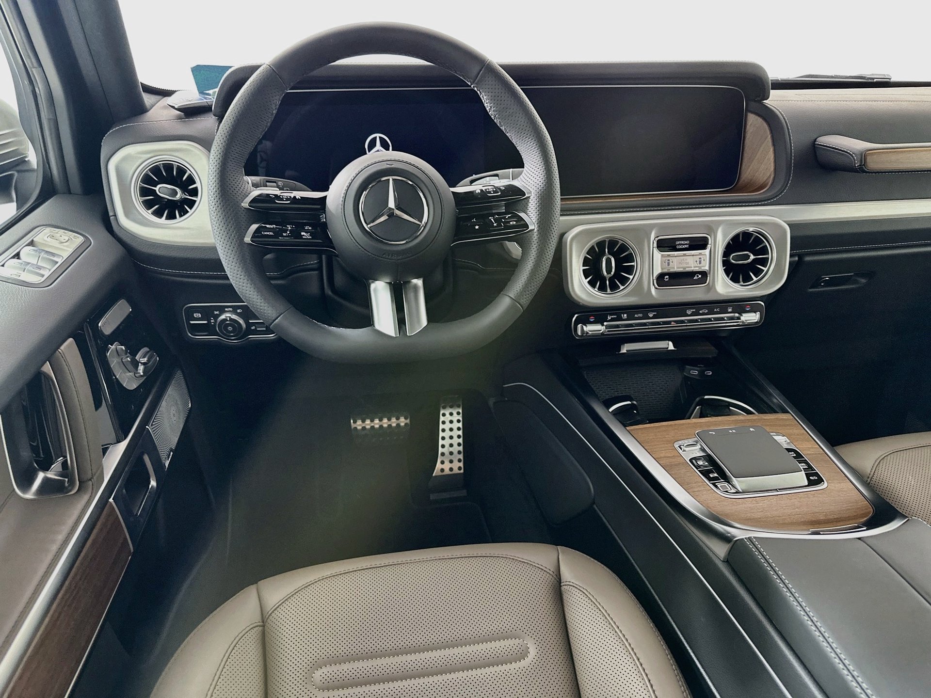New 2027 Mercedes-Benz G 580 e image 25