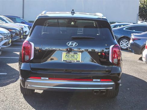 Used 2023 Hyundai Palisade Calligraphy w/ Cargo Package image 6