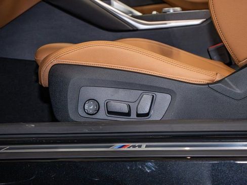 Used 2025 BMW 430i xDrive Convertible w/ M Sport Package image 18