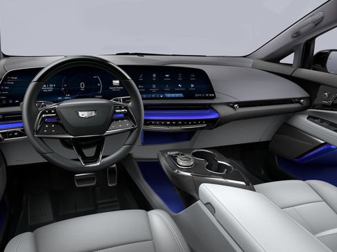 New 2026 Cadillac Optiq Luxury 1 image 18