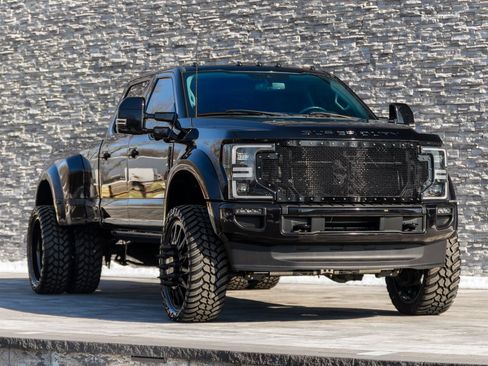 Used 2022 Ford F450 Limited w/ FX4 Off-Road Package image 5