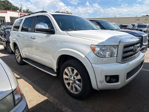 Used 2011 Toyota Sequoia Platinum RWD image 3