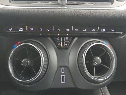 Used 2024 Chevrolet Blazer LT w/ Convenience Package FWD image 34