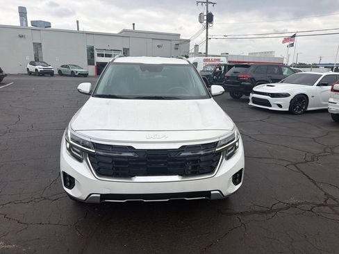 Used 2024 Kia Seltos SX AWD/4WD image 2
