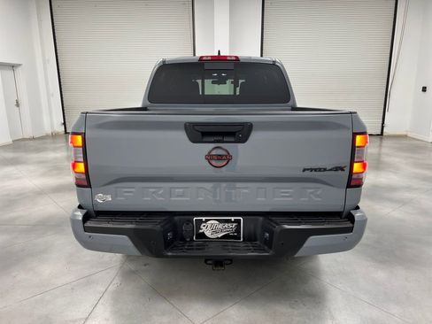 Used 2023 Nissan Frontier PRO-4X w/ Pro Convenience Package image 6