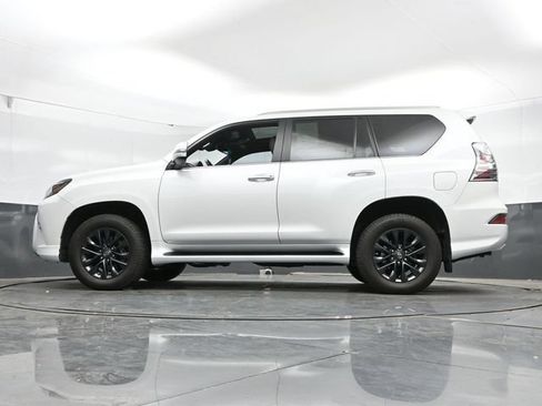 Used 2022 Lexus GX 460 Premium w/ Premium Package AWD/4WD image 38