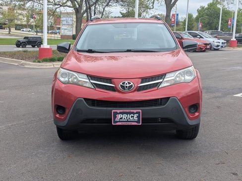 Used 2015 Toyota RAV4 LE FWD image 2