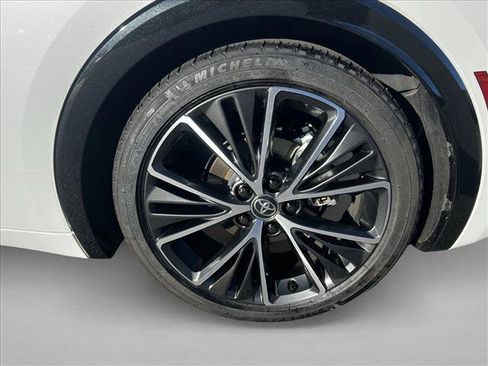 Used 2025 Toyota Prius XLE image 26