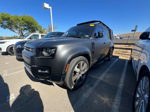 Used 2026 Land Rover Defender 130 X AWD/4WD image 2