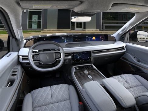 New 2026 Lincoln Navigator L Black Label AWD/4WD image 32