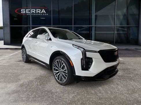 Certified 2024 Cadillac XT4 Sport AWD/4WD image 5