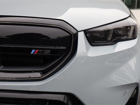 New 2026 BMW M5 w/ Executive Package image 15
