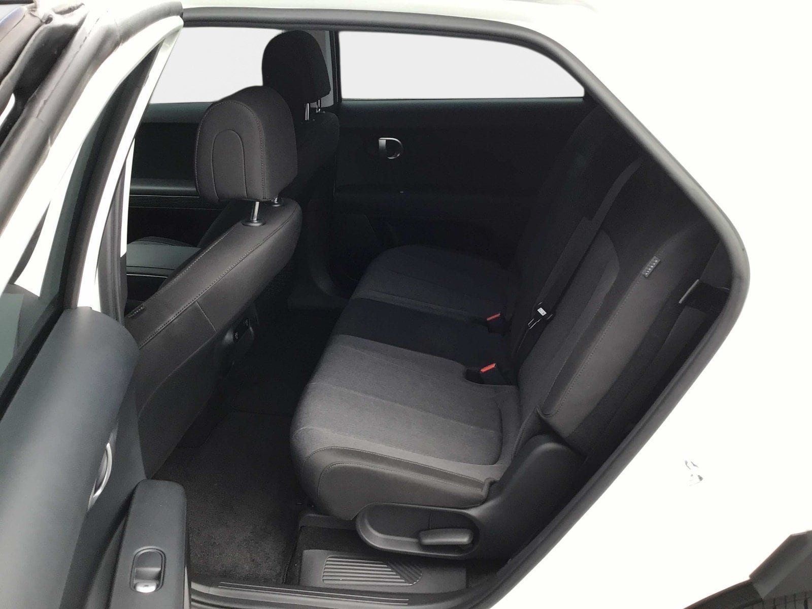 Used 2024 Hyundai Ioniq 5 SE RWD image 8