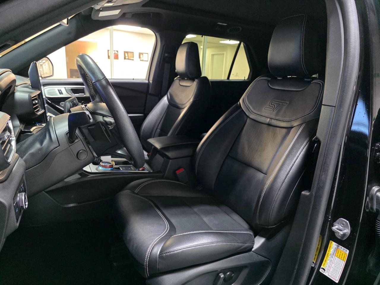 Used 2023 Ford Explorer ST w/ Equipment Group 401A AWD/4WD image 15
