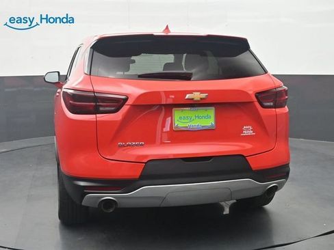 Used 2025 Chevrolet Blazer LT FWD image 6