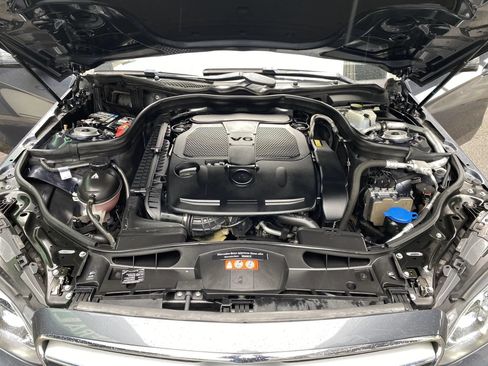 Used 2016 Mercedes-Benz E 350 Sedan image 9