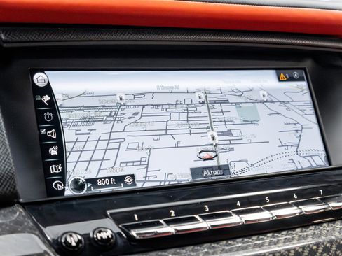 Used 2021 Rolls-Royce Cullinan Black Badge image 82