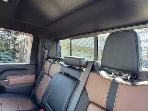 Used 2022 Chevrolet Silverado 2500 High Country w/ Z71 Off-Road Package image 29