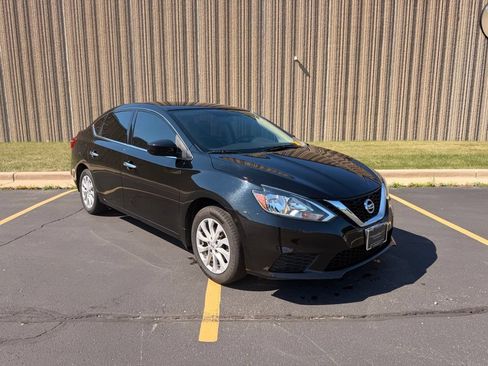Used 2018 Nissan Sentra SV FWD image 2