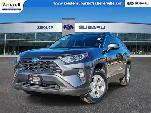 Used 2021 Toyota RAV4 XLE image 1