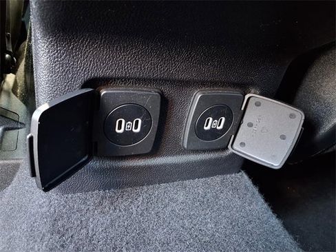 Used 2023 Lincoln Corsair Reserve image 26