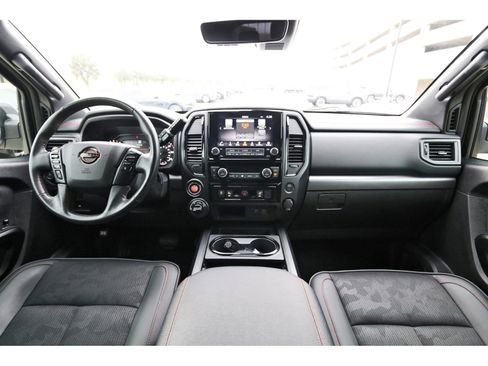 Used 2023 Nissan Titan PRO-4X image 11