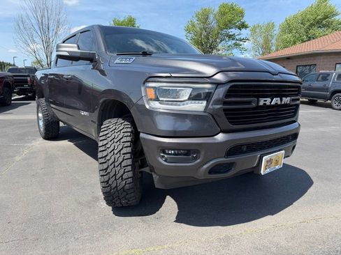 Used 2019 RAM 1500 Big Horn AWD/4WD image 3