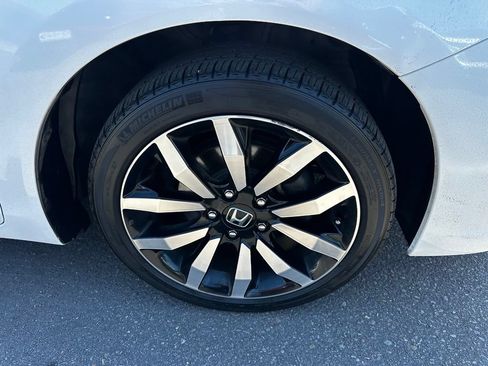 Used 2015 Honda Civic EX-L image 12