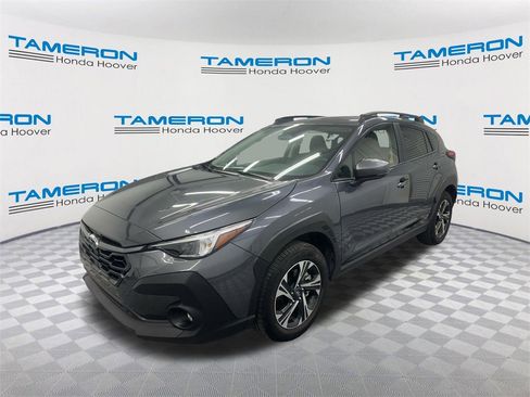 Used 2024 Subaru Crosstrek 2.0i Premium image 1