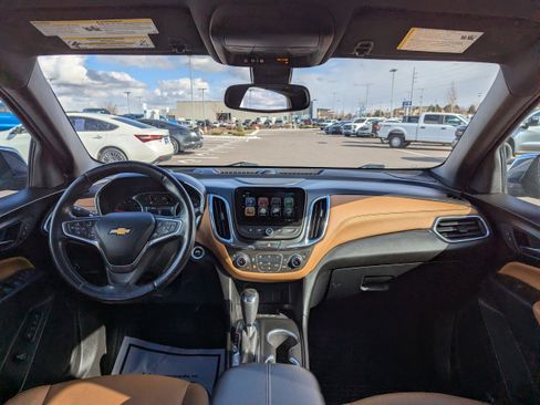 Used 2018 Chevrolet Equinox Premier w/ Infotainment II Package AWD/4WD image 29