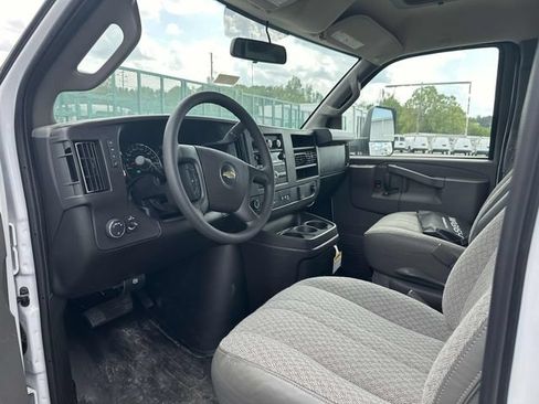 New 2024 Chevrolet Express 3500 w/ Power Convenience Package RWD image 13