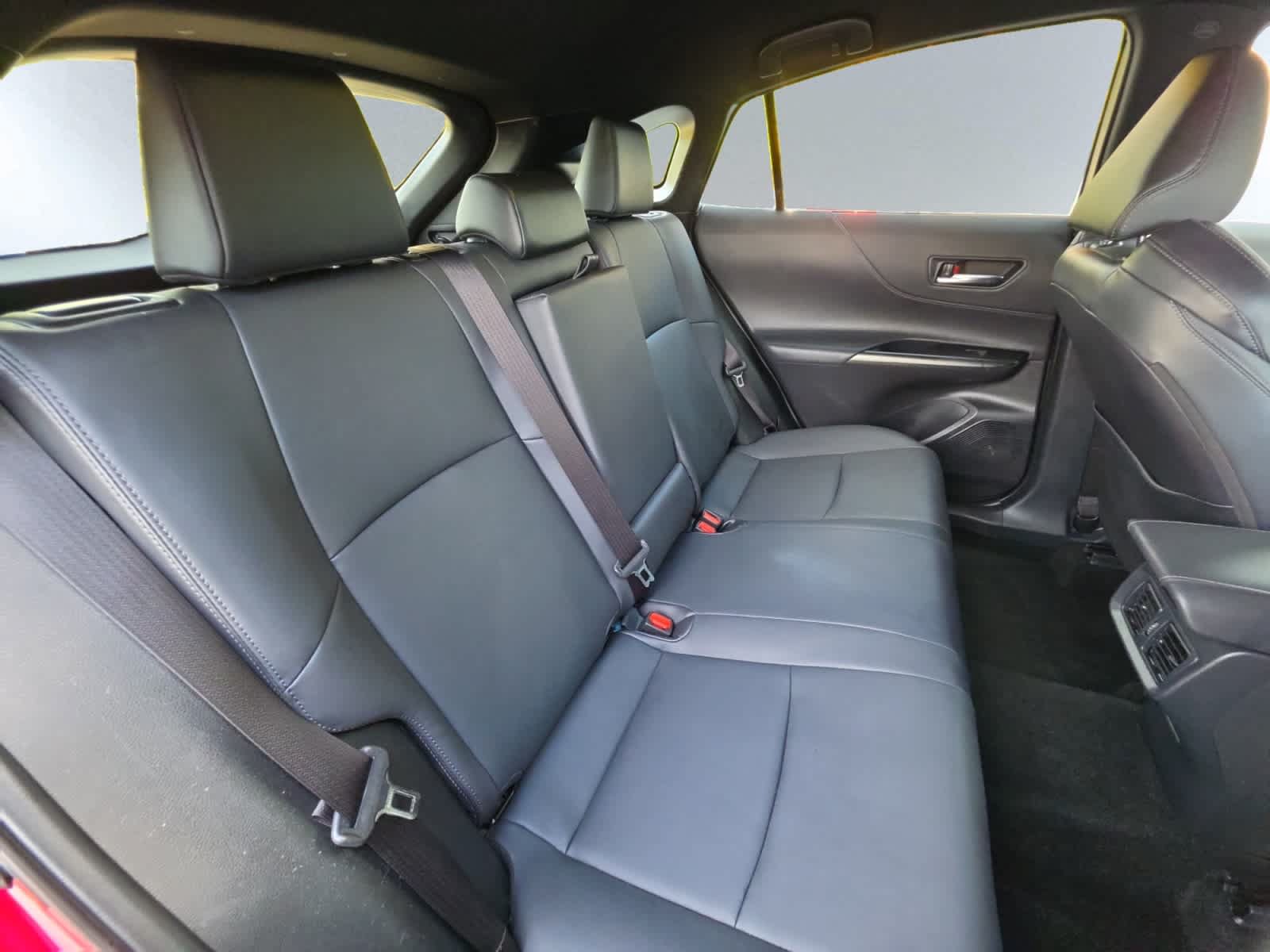 Used 2023 Toyota Venza Nightshade AWD/4WD image 18