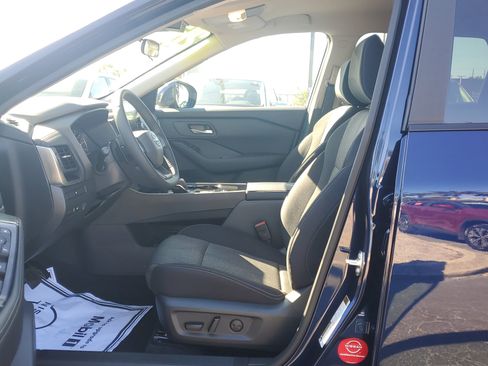 Certified 2026 Nissan Rogue SV image 18