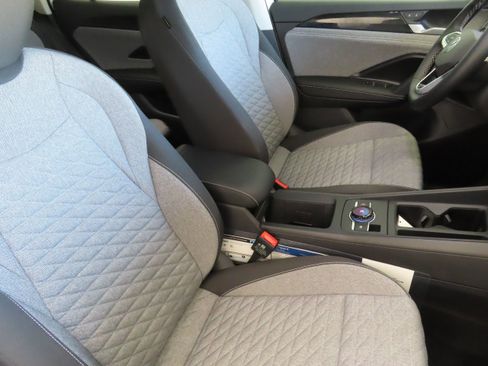 New 2025 Volkswagen Tiguan S image 27