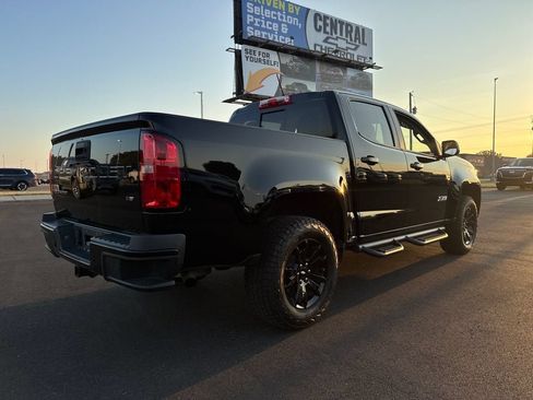 Used 2021 Chevrolet Colorado Z71 w/ Z71 Midnight Edition AWD/4WD image 6