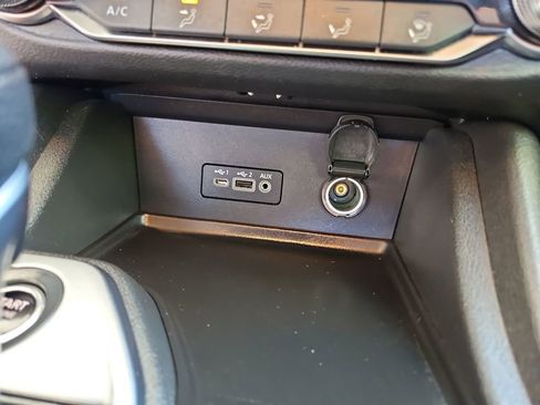 Used 2023 Nissan Sentra SV image 17