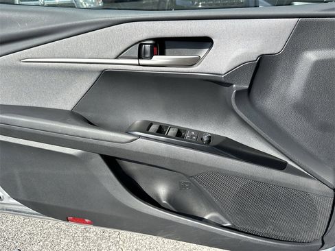 Used 2025 Toyota Camry LE image 18