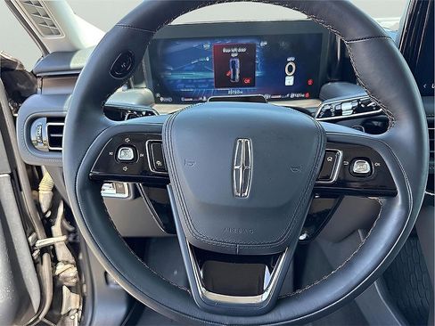 New 2025 Lincoln Aviator Reserve w/ Equipment Group 201A image 11