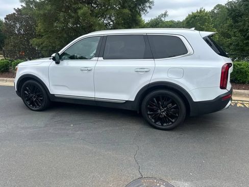 Used 2022 Kia Telluride SX w/ SX Prestige Package AWD/4WD image 2