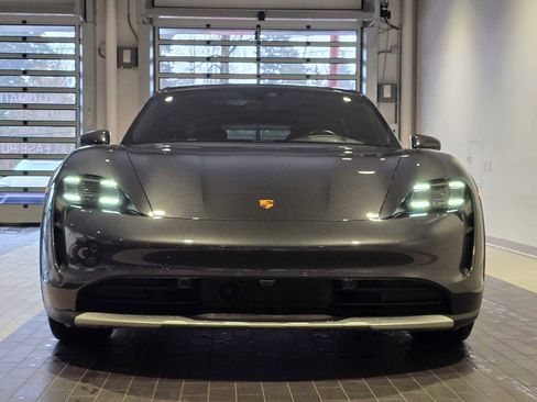 Used 2022 Porsche Taycan 4 Cross Turismo image 11