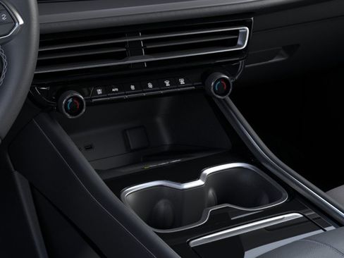 New 2026 Chevrolet Traverse LT w/ Midnight/Sport Edition FWD image 23