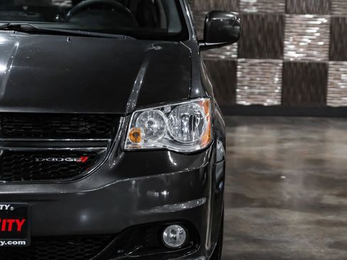 Used 2018 Dodge Grand Caravan SXT FWD image 41