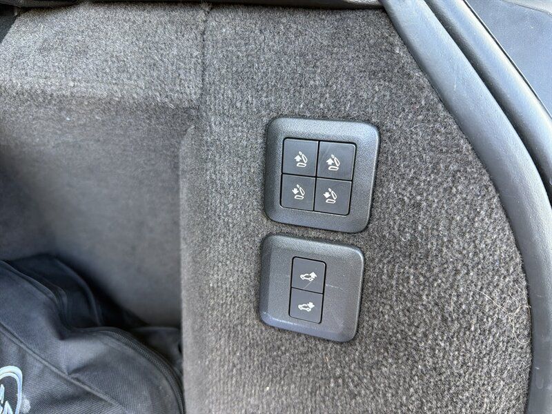 Used 2018 Land Rover Range Rover Sport HSE AWD/4WD image 20